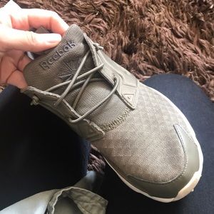 Reebok Furylite sneakers